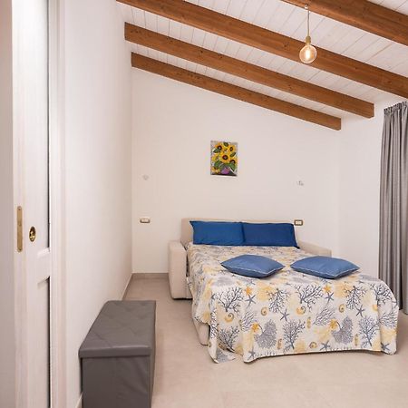 New Suites Sea View Sardinia, קאסטלסארדו מראה חיצוני תמונה