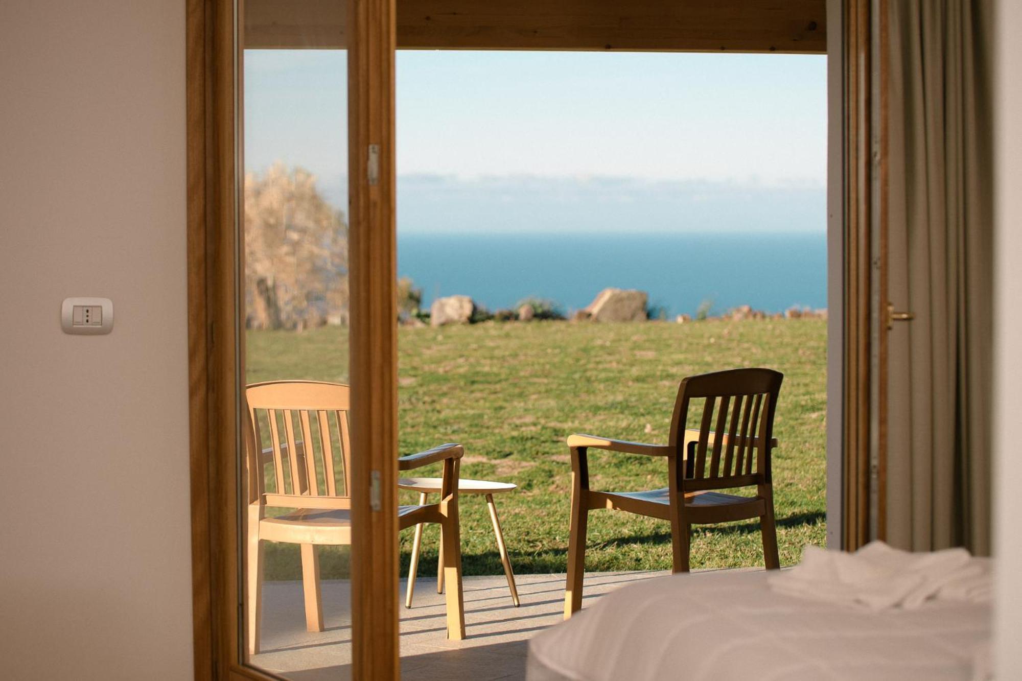 New Suites Sea View Sardinia, קאסטלסארדו מראה חיצוני תמונה