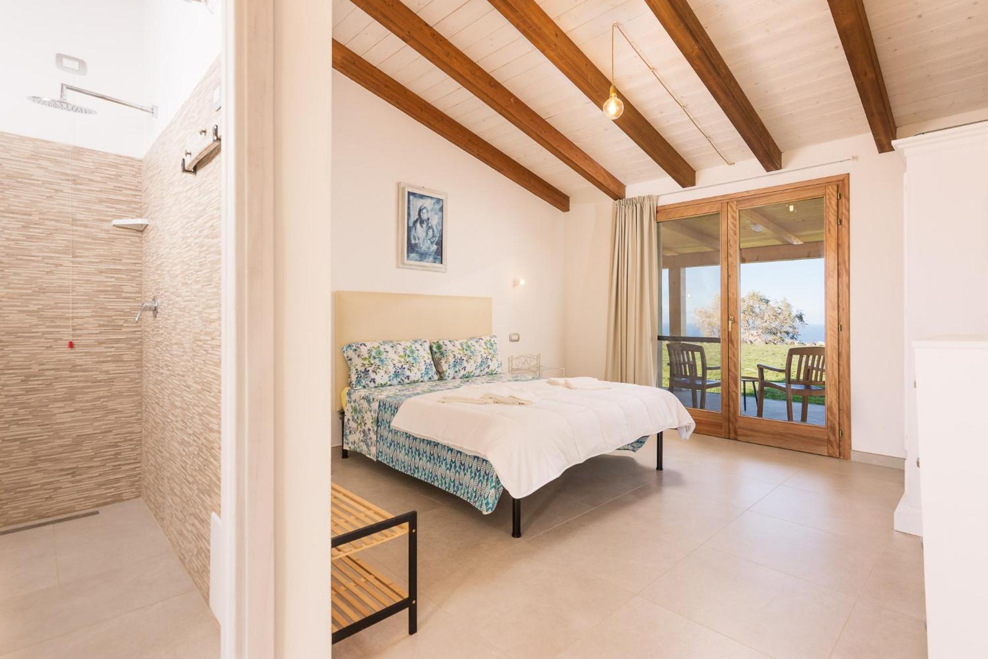 New Suites Sea View Sardinia, קאסטלסארדו מראה חיצוני תמונה