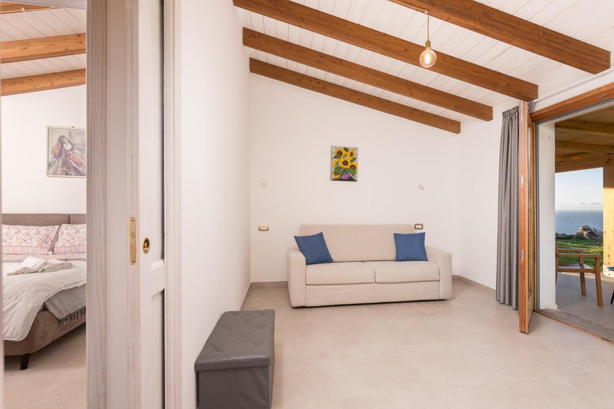 New Suites Sea View Sardinia, קאסטלסארדו מראה חיצוני תמונה